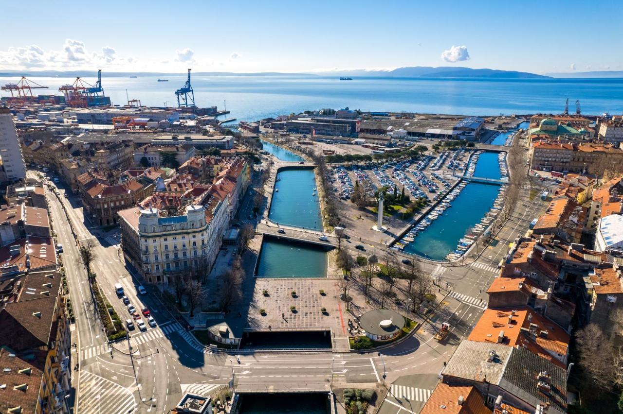 Modern Apartment Di Piu With Free 20M2 Garage Parking Rijeka Exterior foto